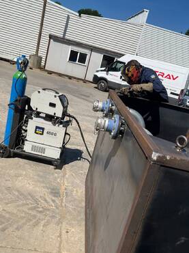 Fabrication du bac dans notre atelier